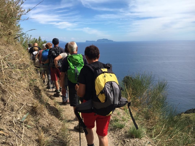  Sendero cerca del mar 